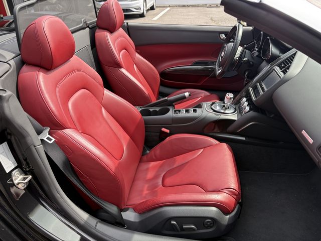 AUDI R8 SPYDER 2013 Image 31