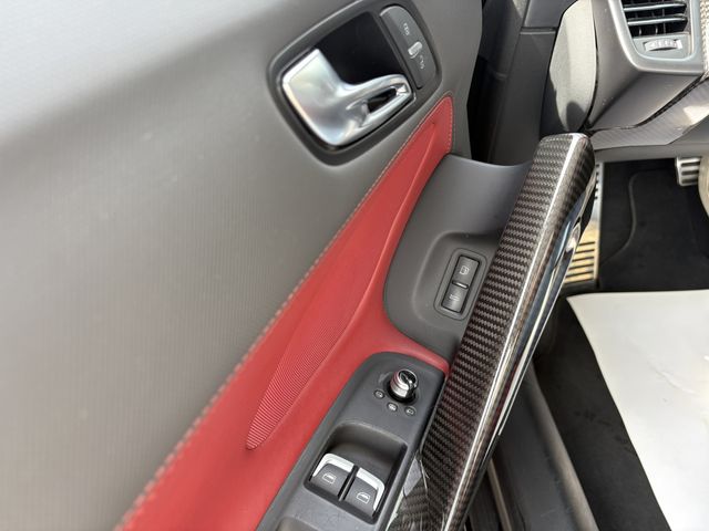AUDI R8 SPYDER 2013 Image 31