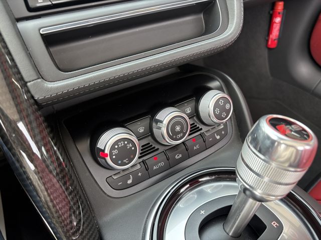 AUDI R8 SPYDER 2013 Image 31