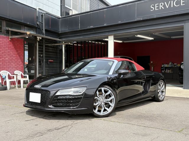 AUDI R8 SPYDER 2013 Image 31