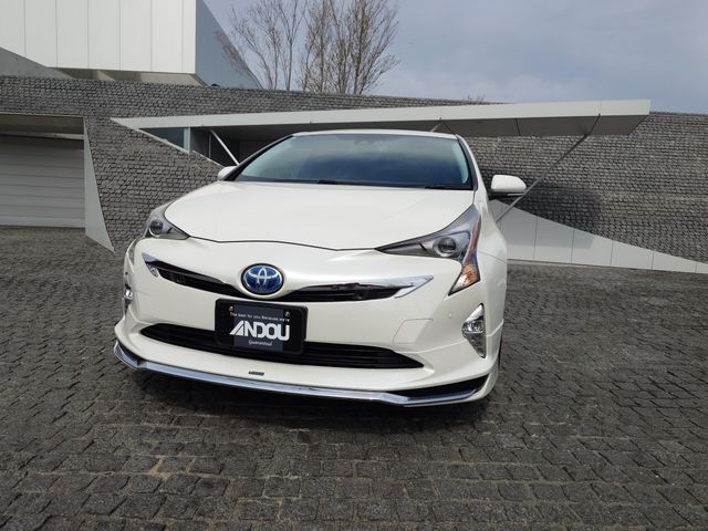 TOYOTA PRIUS 2016 Image 31