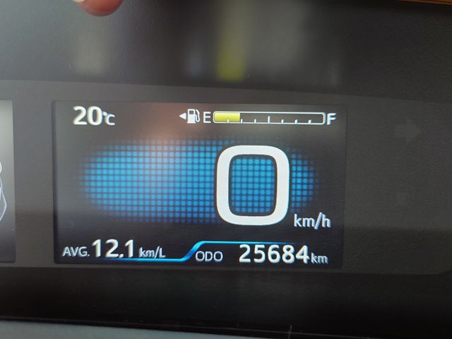 TOYOTA PRIUS 2016 Image 31