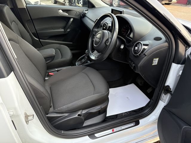 AUDI A1 SPORTBACK 2018 Image 31