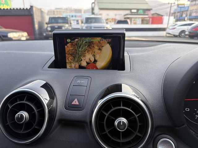 AUDI A1 SPORTBACK 2018 Image 31