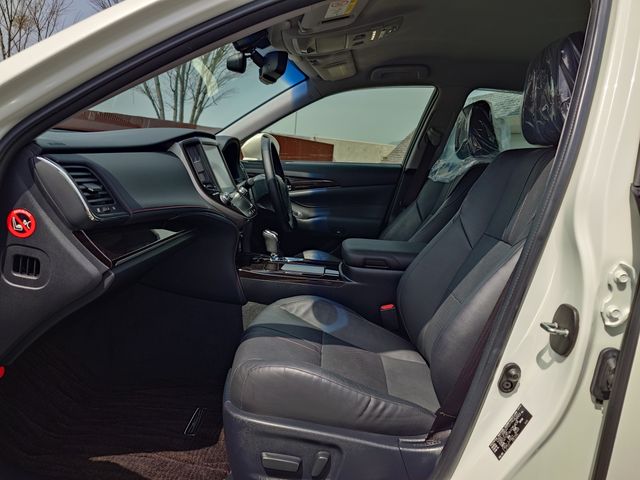 TOYOTA CROWN SEDAN HYBRID 2016 Image 31