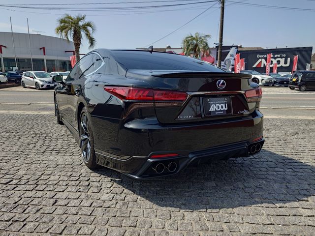 TOYOTA LEXUS LS500H 4WD 2021 Image 31