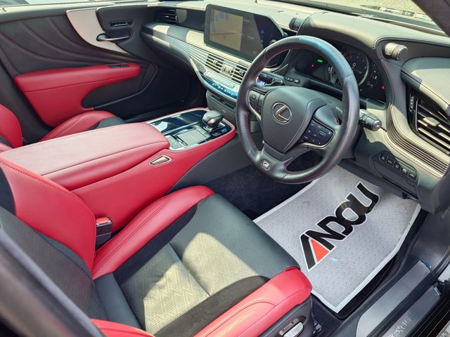 TOYOTA LEXUS LS500H 4WD 2021 Image 31