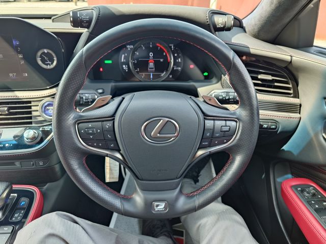 TOYOTA LEXUS LS500H 4WD 2021 Image 31