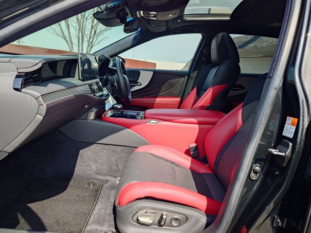 TOYOTA LEXUS LS500H 4WD 2021 Image 31