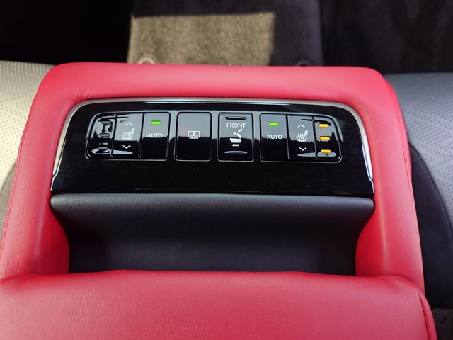 TOYOTA LEXUS LS500H 4WD 2021 Image 31