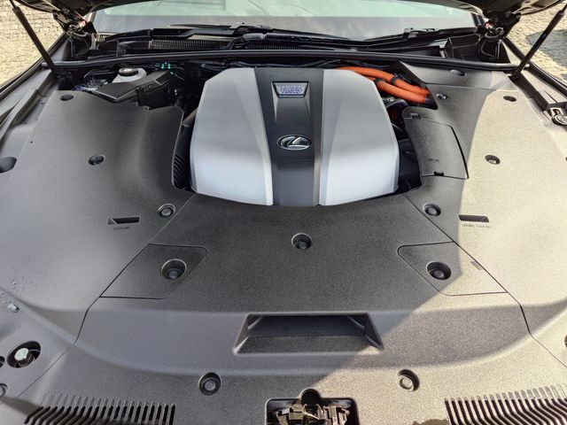 TOYOTA LEXUS LS500H 4WD 2021 Image 31