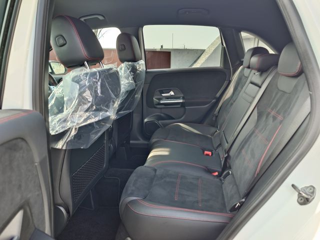 MERCEDES BENZ B CLAS 2019 Image 31