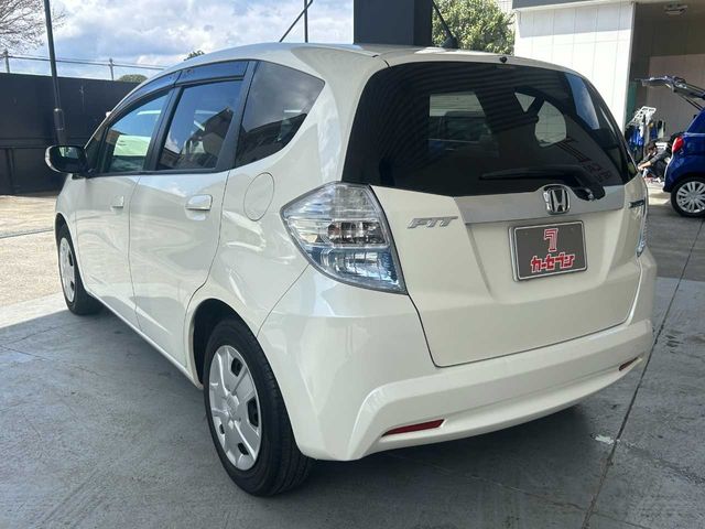 HONDA FIT HYBRID 2012 Image 31