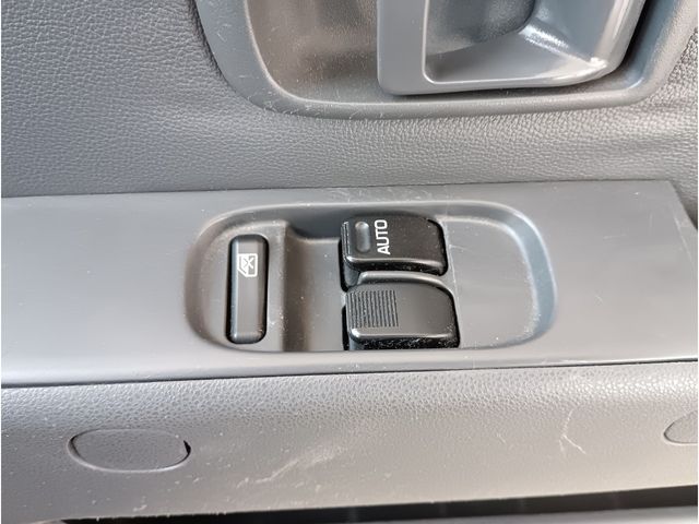 DAIHATSU HIJET DECKVAN 4WD 2012 Image 31