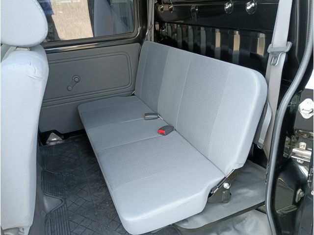 DAIHATSU HIJET DECKVAN 4WD 2012 Image 31