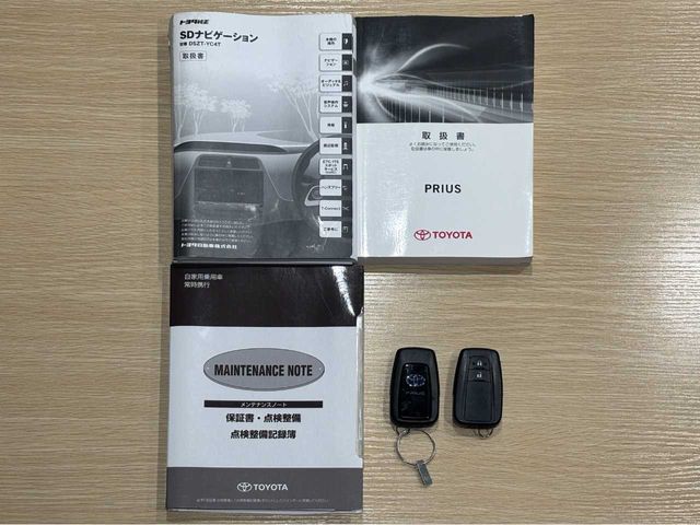 TOYOTA PRIUS 2016 Image 31