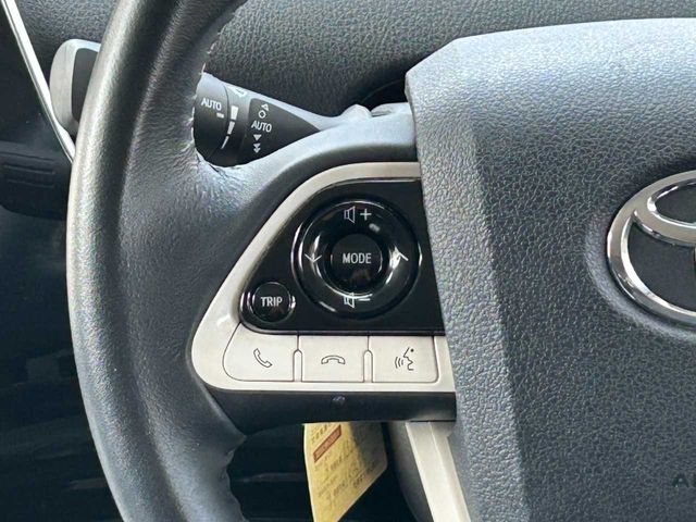TOYOTA PRIUS 2016 Image 31
