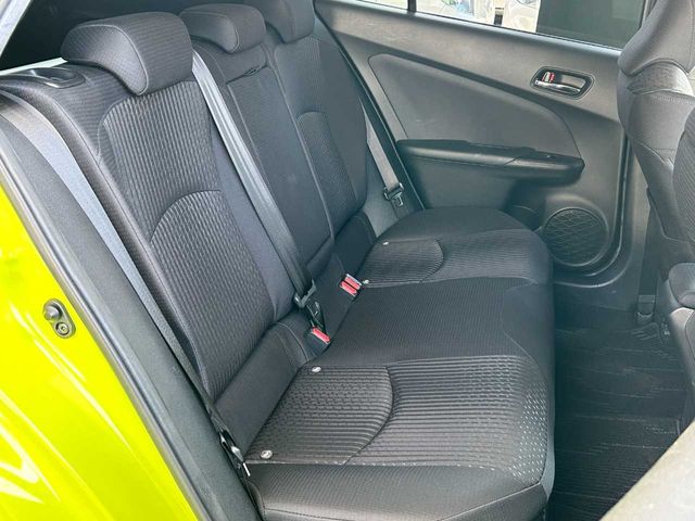 TOYOTA PRIUS 2016 Image 31