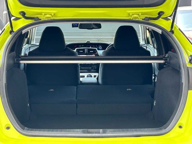 TOYOTA PRIUS 2016 Image 31