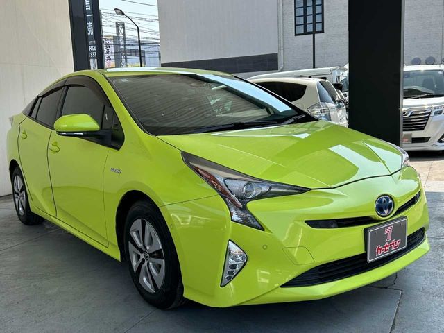 TOYOTA PRIUS 2016 Image 31
