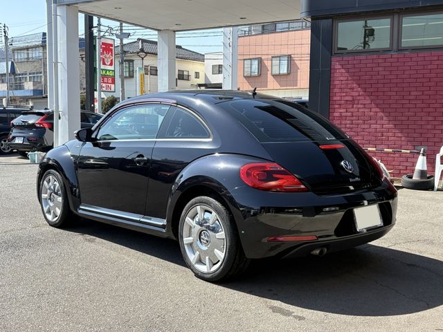 VOLKSWAGEN THE BEETL 2013 Image 31