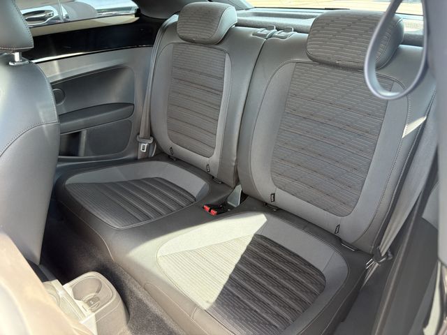VOLKSWAGEN THE BEETL 2013 Image 31