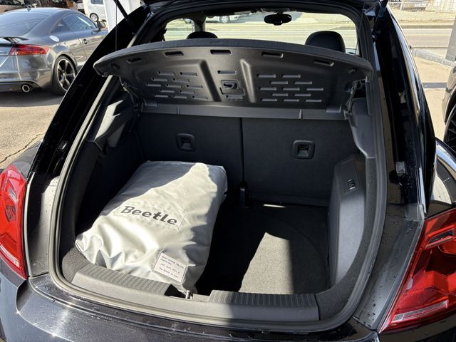 VOLKSWAGEN THE BEETL 2013 Image 31