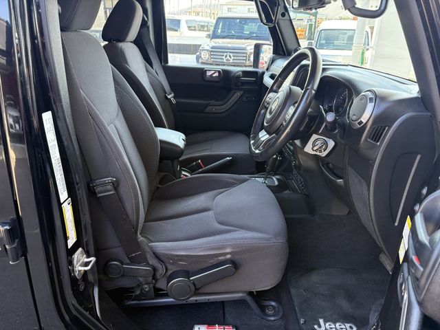 JEEP WRANGLER UNLIMI 2013 Image 31