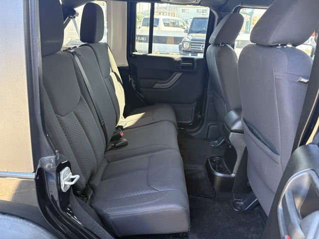 JEEP WRANGLER UNLIMI 2013 Image 31