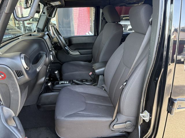 JEEP WRANGLER UNLIMI 2013 Image 31