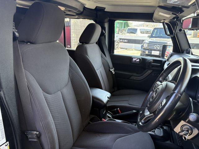 JEEP WRANGLER UNLIMI 2013 Image 31