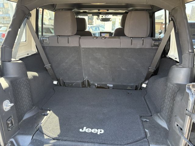 JEEP WRANGLER UNLIMI 2013 Image 31