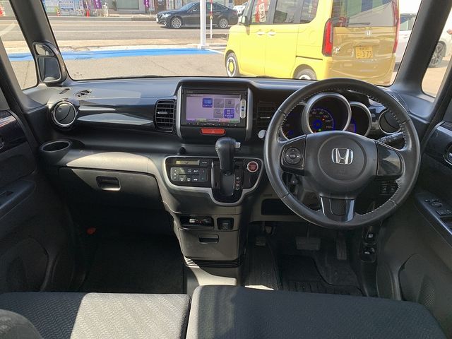 HONDA N BOX CUSTOM 2013 Image 31