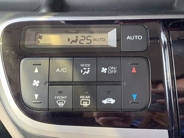 HONDA N BOX CUSTOM 2013 Image 31