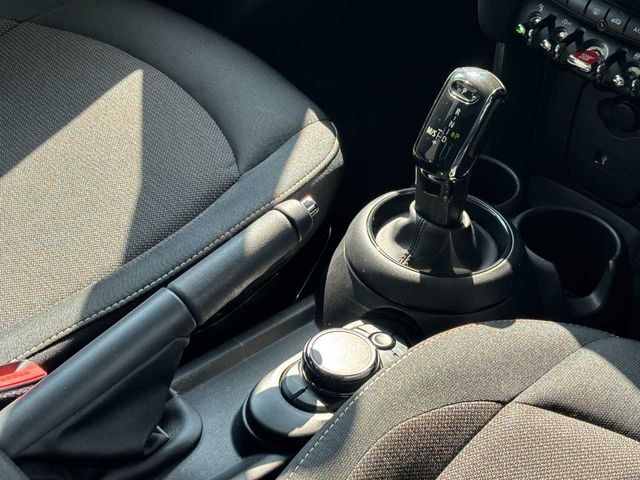 BMW MINI COOPER 2019 Image 31