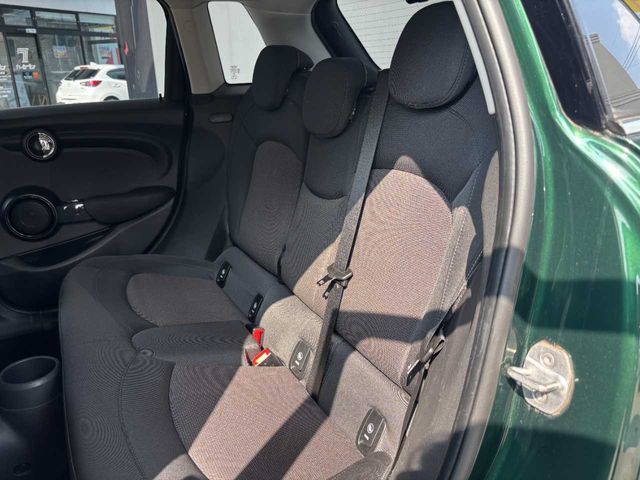 BMW MINI COOPER 2019 Image 31