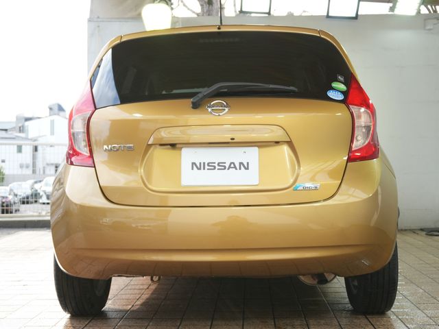 NISSAN NOTE 2012 Image 31