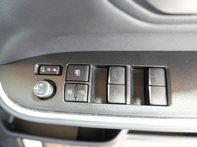 TOYOTA NOAH 2024 Image 31