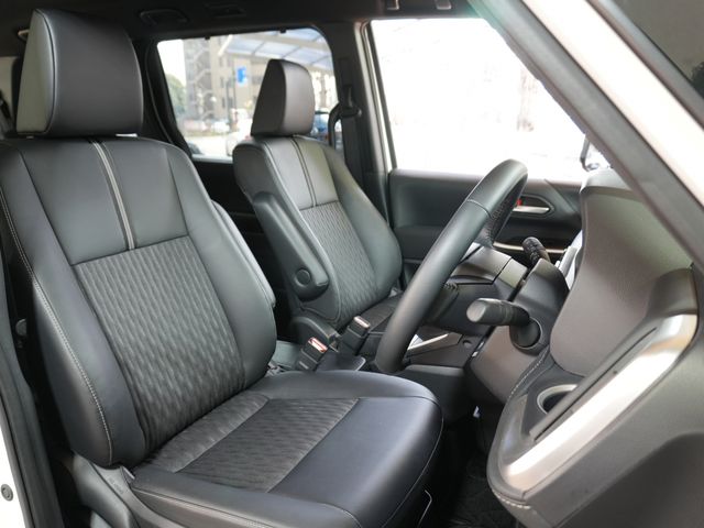 TOYOTA NOAH 2024 Image 31