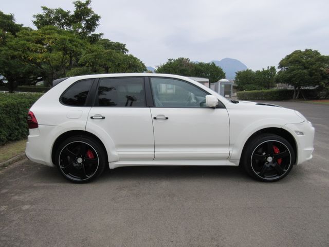PORSCHE CAYENNE 2009 Image 31