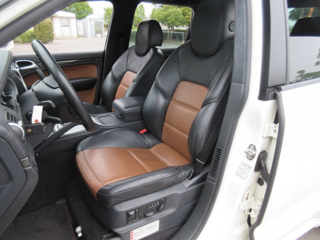 PORSCHE CAYENNE 2009 Image 31