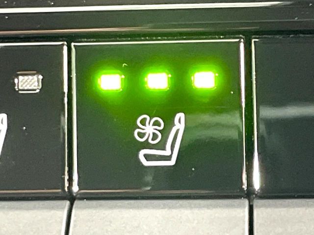 TOYOTA PRIUS 2023 Image 31