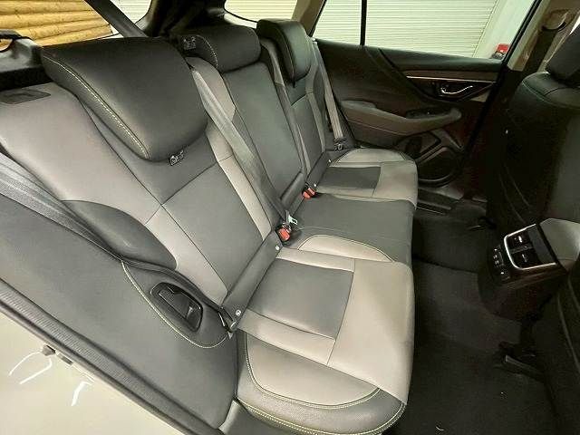 SUBARU LEGACY OUTBACK 2023 Image 31