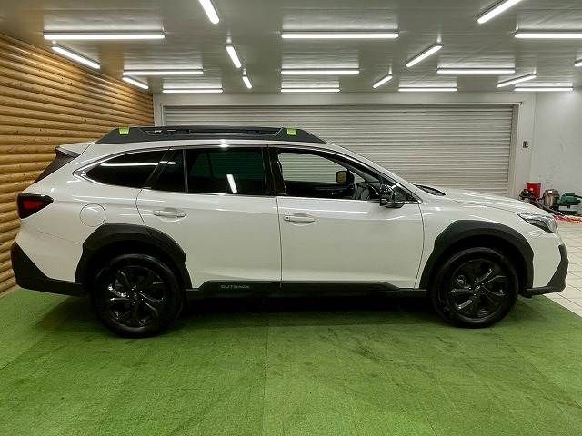 SUBARU LEGACY OUTBACK 2023 Image 31