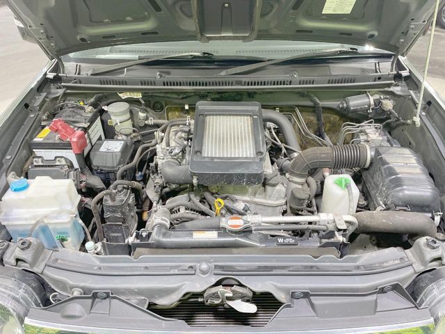 SUZUKI JIMNY 4WD 2017 Image 31