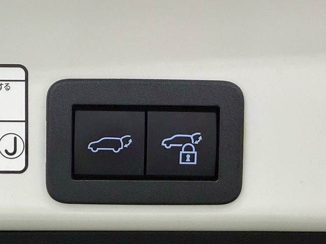 TOYOTA YARIS CROSS HYBRID 2020 Image 31