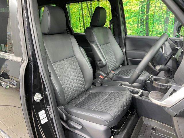 TOYOTA VOXY HYBRID 2024 Image 31