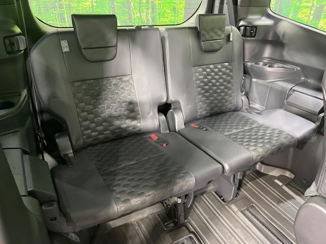 TOYOTA VOXY HYBRID 2024 Image 31