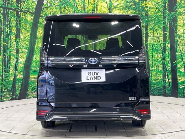 TOYOTA VOXY HYBRID 2024 Image 31