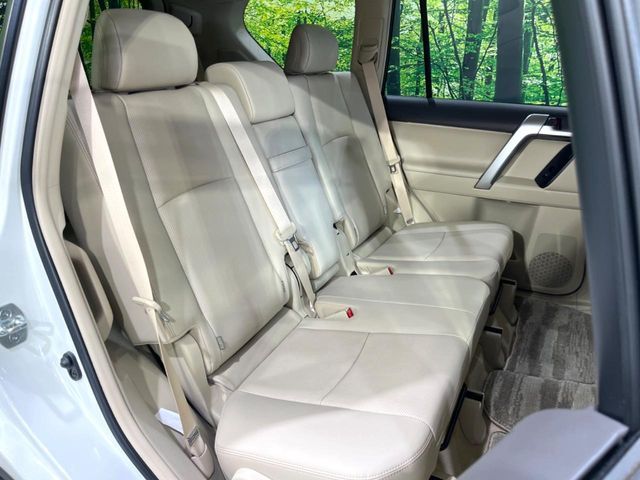 TOYOTA LANDCRUISER PRADO 2023 Image 31